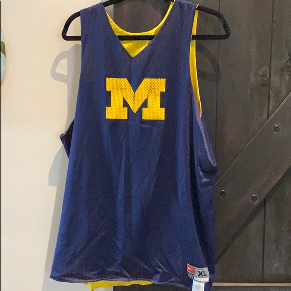 Nike Other - University Michigan reversible basketball jersey